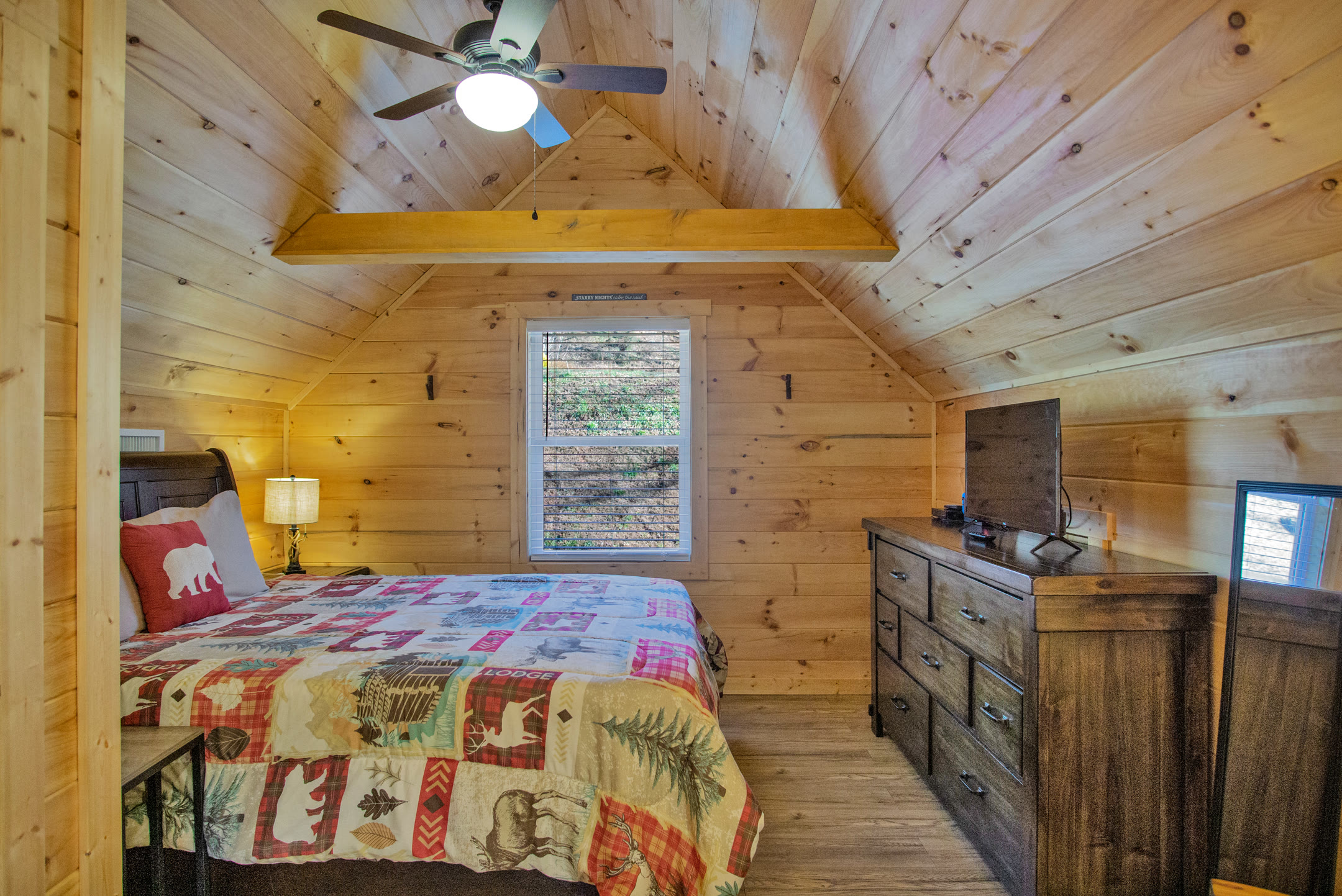 What Makes Twin Oaks Cabin the Right Home Base